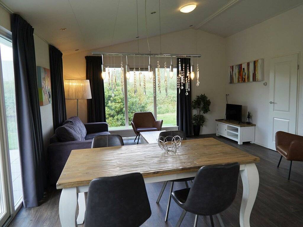 Ferienhaus in Halfweg mit Terrasse in Holländische Küste