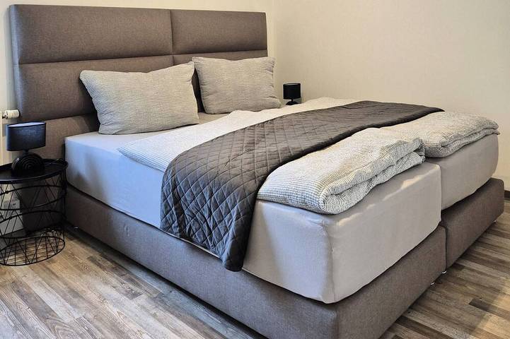Ganze Wohnung, Eifelauszeit - Wohnung Groß mit Garten, haustierfreundlich in Büdesheim, Eifelkreis Bitburg-Prüm