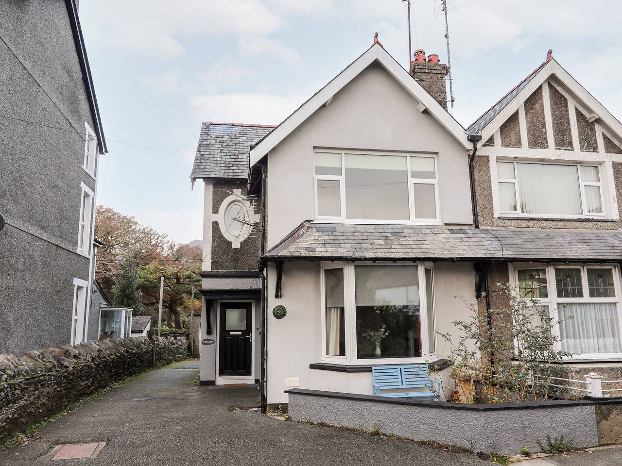 Gweldon Topsail in Borth-y-Gest, Snowdonia