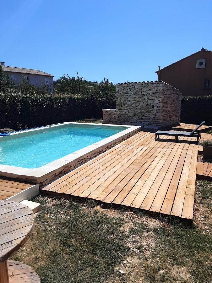 Chalet para 6 personas, con jardín además de piscina y terraza - 1