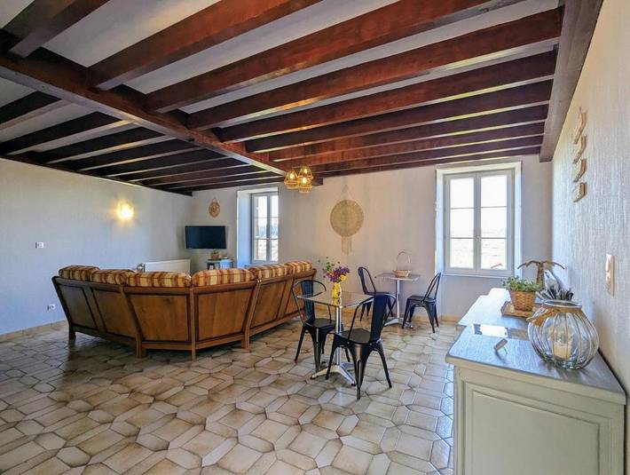 Location de vacances pour 6 personnes, avec vue et terrasse à Polignac - 4