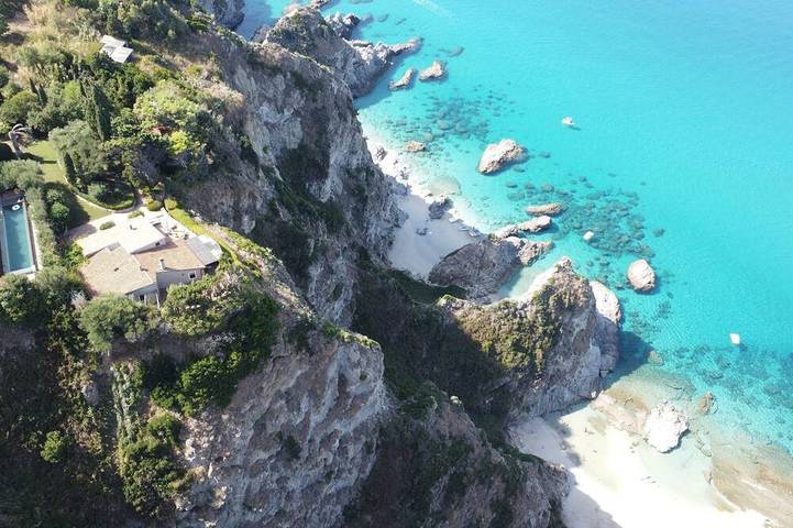 Villa für 8 Personen, mit Pool - 1