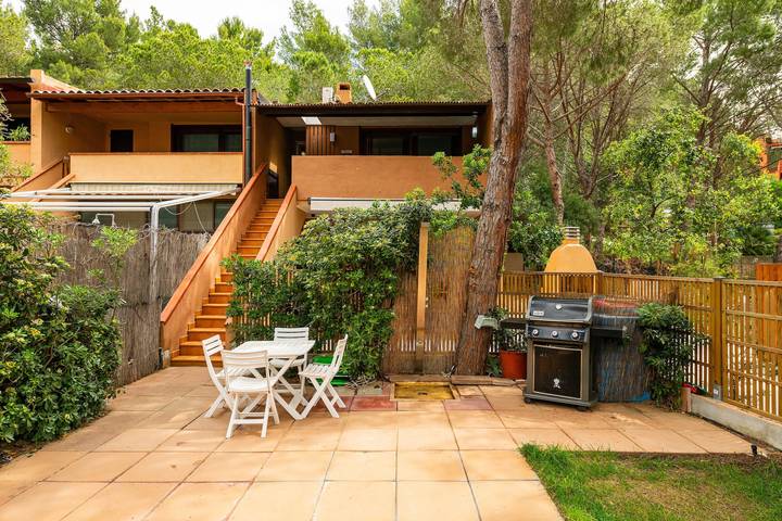 Casa vacanze 'Da Doddo E Beby' con vista sulle montagne, terrazza privata e aria condizionata in Santa Margherita di Pula, Pula e dintorni