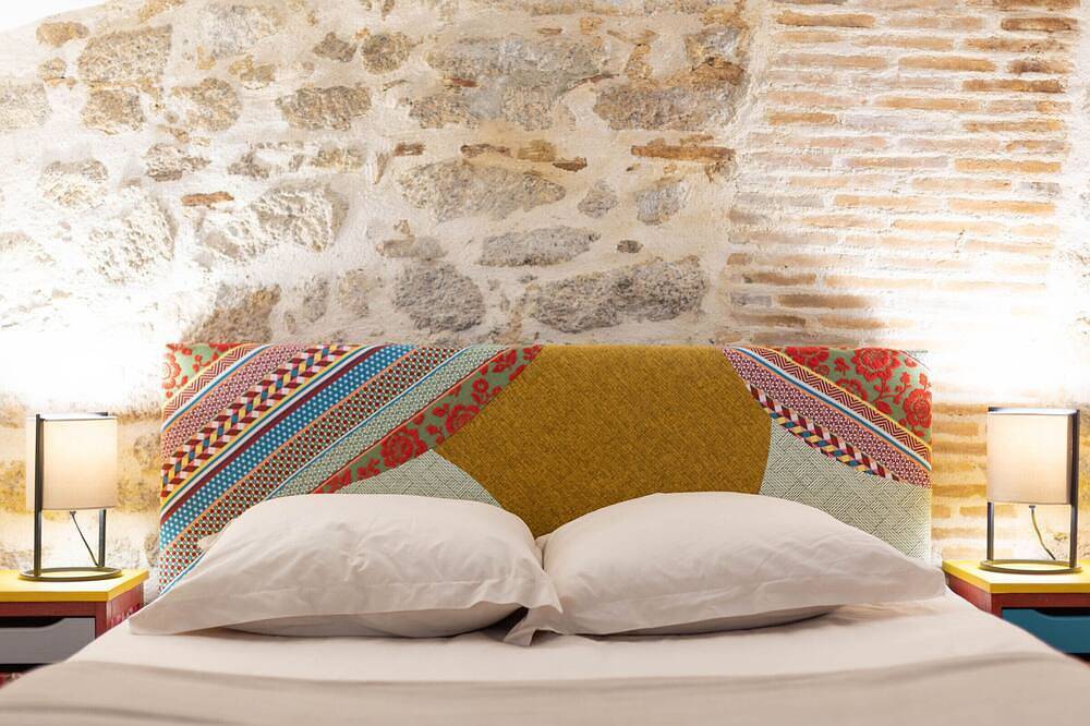 Charming Riverside Cottage for 6, Renovated, Near Puy du Fou in Mortagne-sur-Sèvre, Loire Valley