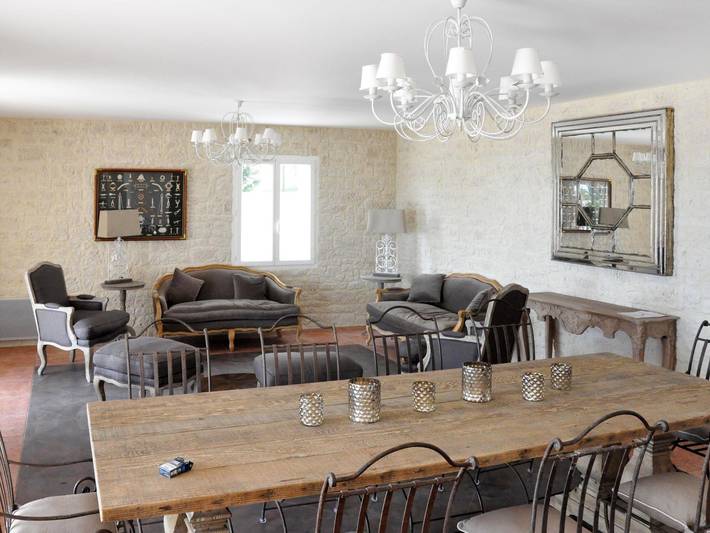 Location de vacances pour 10 personnes, avec terrasse et jardin, animaux acceptés dans Plage Font Brun Carqueiranne - 4