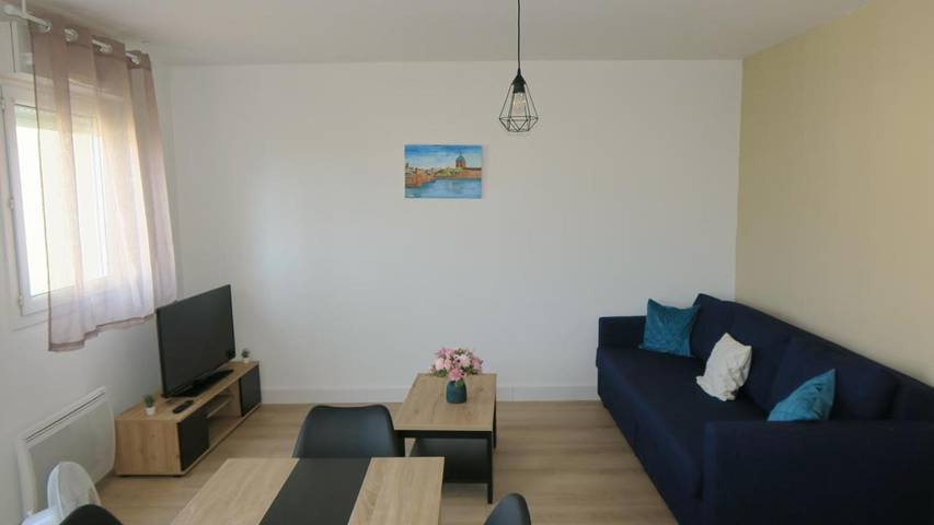 Gîte pour 4 personnes, avec Balcon à Labastidette