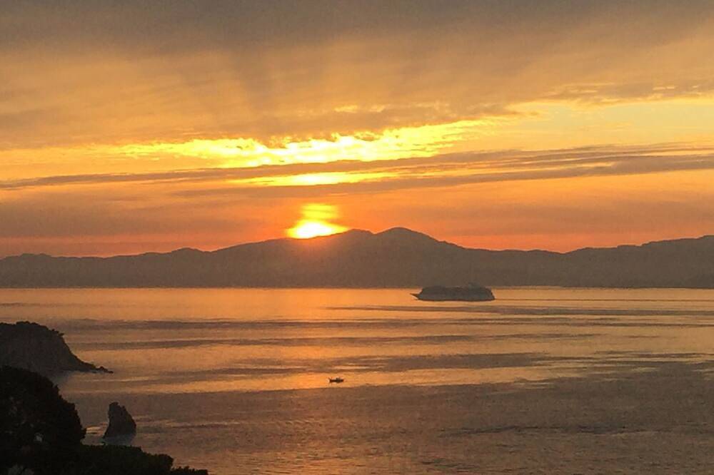 Chez Simone ( 6 pers.) in Ensuès-la-Redonne, Istres region