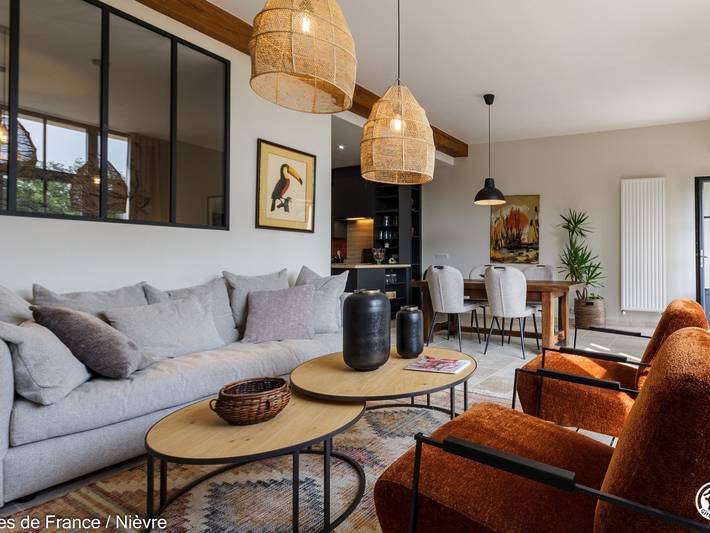 Renoviertes Haus mit Terrasse, Garage und Garten in Teigny in Teigny, Nièvre