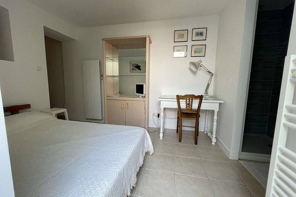 Entire apartment, Estudio céntrico con wifi y jardín – La Rochelle in La Rochelle, La Rochelle region