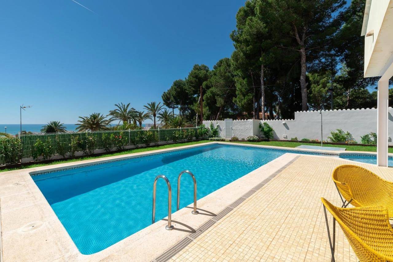 Preciosa villa con piscina, jardín y vistas al mar Wifi in Alcossebre, Alcalà de Xivert