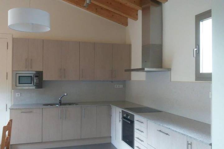 Casa rural con piscina para 6 personas, con jardín además de vistas y piscina en Provincia de Lleida - 3