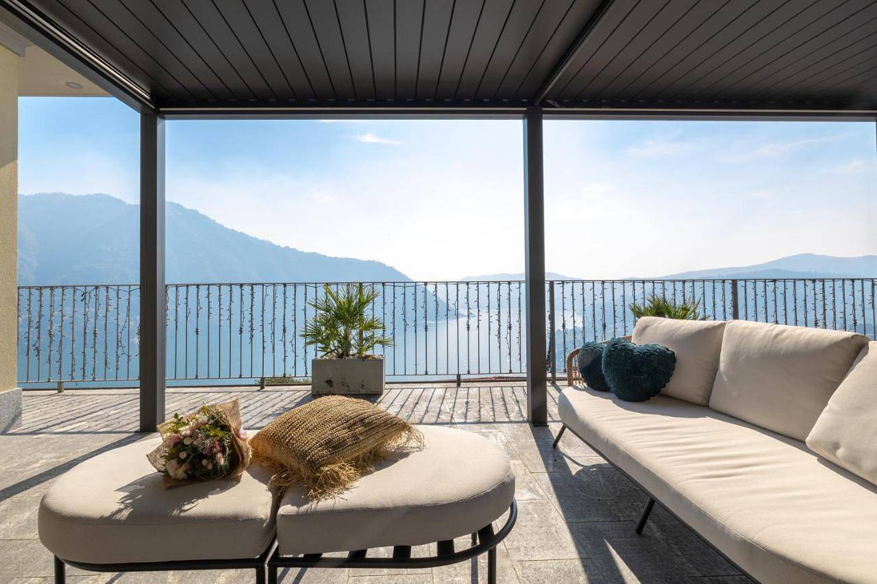 Villa Kirivangio with Pool & Spa in Rovenna, Cernobbio