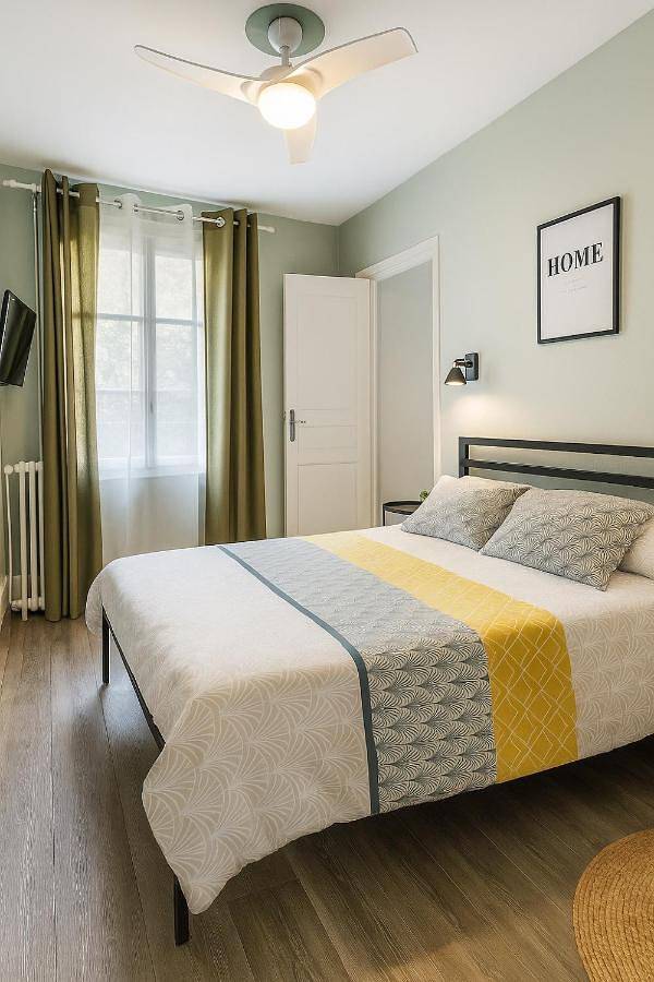 Gîte pour 2 personnes, avec Terrasse et Jardin dans Châteauvillain