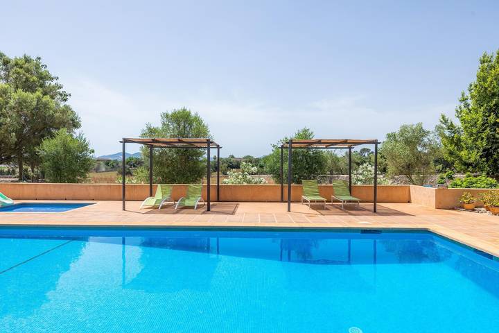Ferienhaus für 6 Personen, mit Garten und Kinderpool