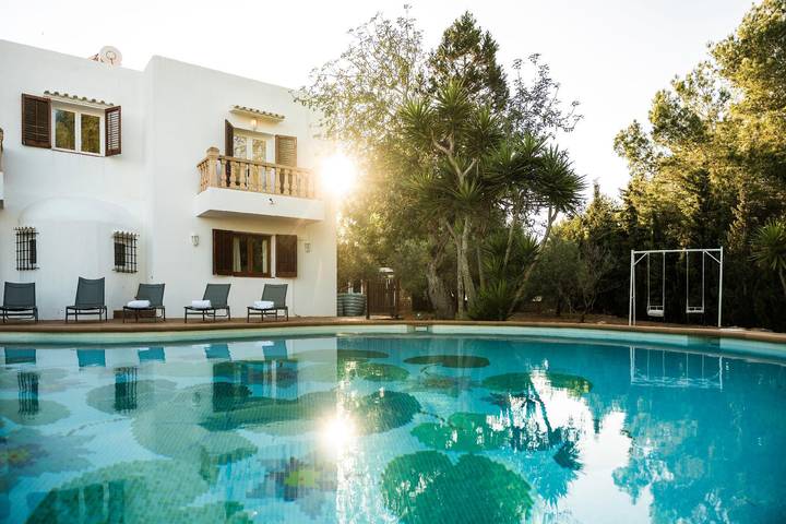 Finca voor 8 personen, met balkon en tuin op Ibiza