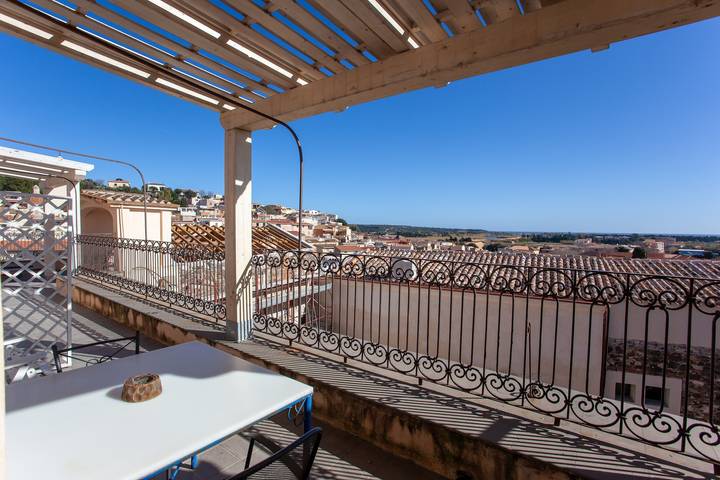 Ganze Wohnung, Ferienwohnung 'Hora Mare' mit Meerblick, Garten, Wlan & privatem Parkplatz in Orosei, Golf von Orosei