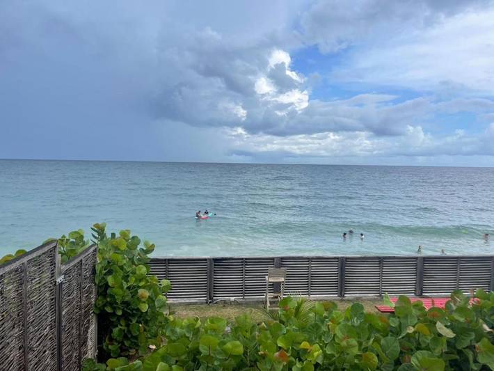 Location de vacances pour 6 personnes, avec jardin et vue dans Anse Mabouyas - 2