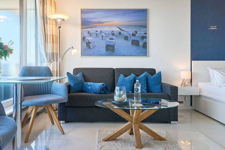 Ferienwohnung für 3 Personen, mit Ausblick und Pool sowie Balkon in Timmendorfer Strand - 4