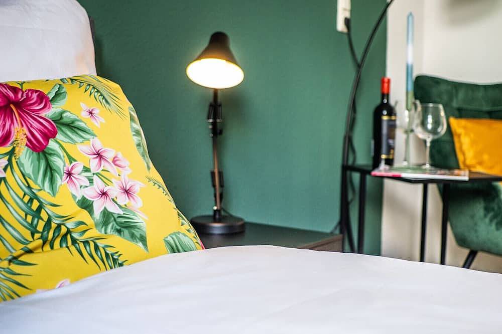 Ganze Wohnung, 4 Zimmer - 3 Schlafzimmer citynah und ruhig in Brunsbüttel, Nord-Ostsee-Kanal