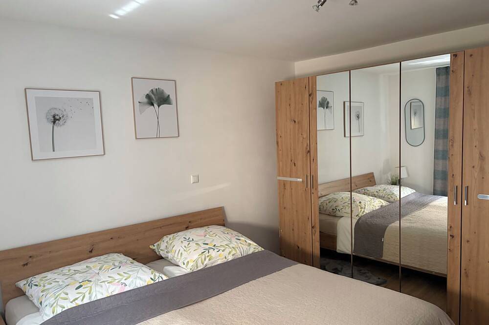 Ganze Wohnung, Gemütliche Ferienwohnung am Waldrand von Dörrenbach mit nahgelegenen Wanderwegen in Dörrenbach, Südliche Weinstraße