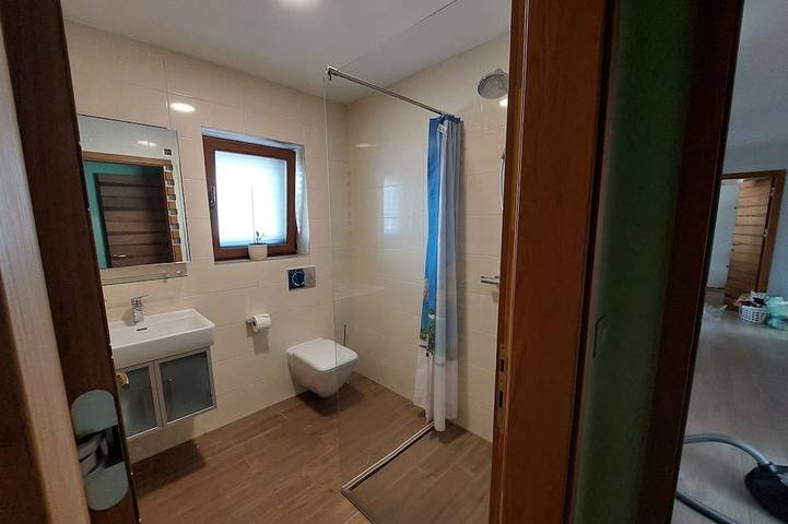 Villa pour 5 personnes, avec jacuzzi et piscine, animaux acceptés à Cavtat - 4