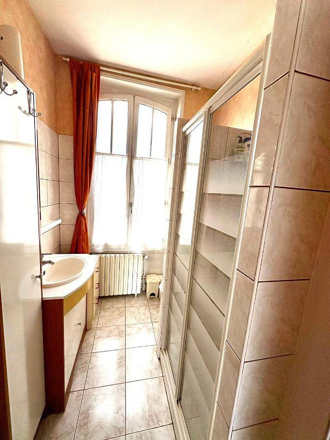 Location de vacances pour 4 personnes, avec terrasse ainsi que piscine et vue, animaux acceptés à Meusnes - 4
