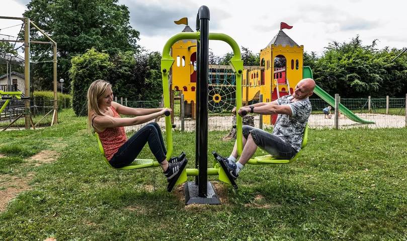 Mobil home pour 6 personnes, avec terrasse et piscine dans Seine-et-Marne - 2