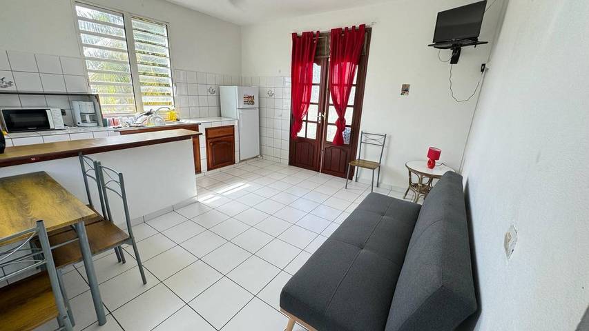 Gîte pour 4 personnes à Grand-Bourg - 2