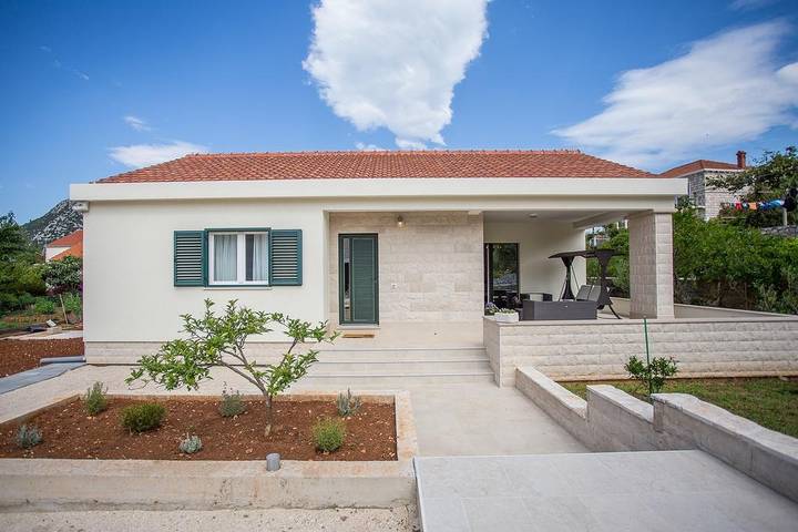Ferienhaus in Ston / Mali Ston mit Terrasse, Klimaanlage, W-Lan, Waschmaschine (4542-1) in Ston, Dubrovnik-Neretva