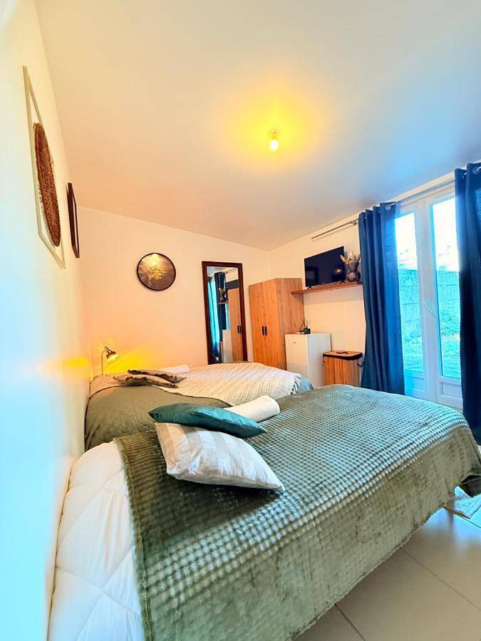 Gîte pour 3 personnes, avec terrasse et jardin à Livry-Gargan - 3