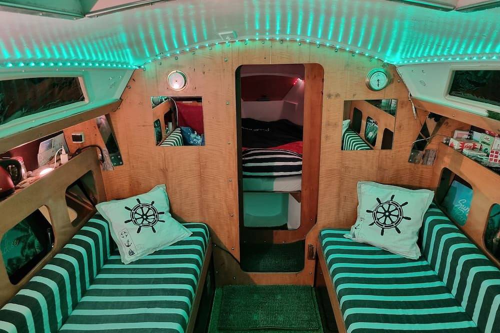 Sleeping On The Water in Saint-Martin-du-Littoral, Le Havre und Umgebung