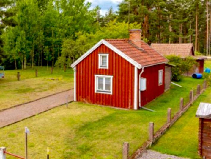 Hus för 5 Personer, med trädgård i Vimmerby