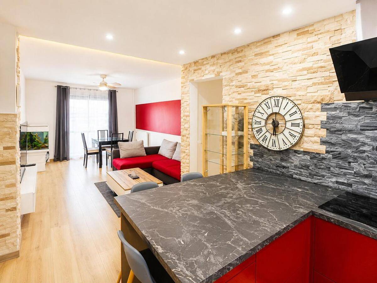 Appartement entier, "Le Panoramique" en plein centre in Port-de-Bouc, Côte méditerranéenne (France)