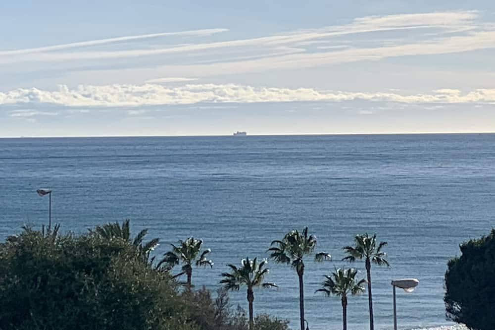 Apartamento entero, La Cala De Mijas - Front Line One Bed Recently Refurbished Apartment. in La Cala de Mijas, Costa del Sol