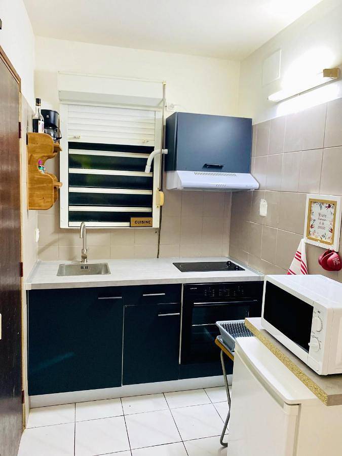 Gîte pour 2 personnes, avec piscine dans Marina du Marin - 4