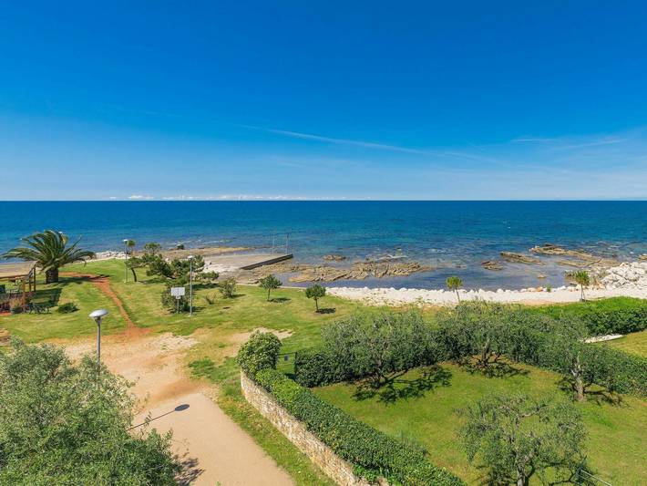 Ferienwohnung für 4 Personen, mit Terrasse und Garten in Umag - 4