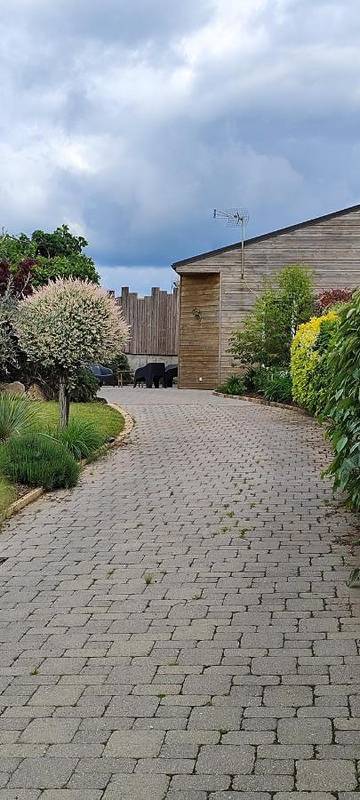 Gîte pour 4 personnes, avec terrasse et jardin à Saint-Pierre-des-Échaubrognes
