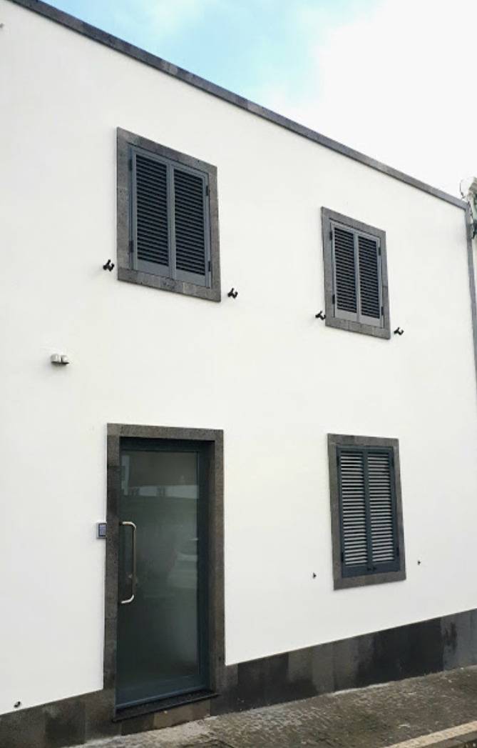 Remarkable 2-Bed House in Ponta Delgada in São Miguel Island, Ponta Delgada