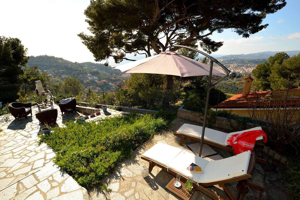 Cottage für 5 Personen mit Balkon/Terrasse in Oneglia, Imperia