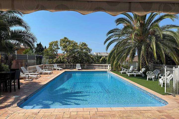 Appartement de vacances pour 5 personnes, avec jardin et terrasse