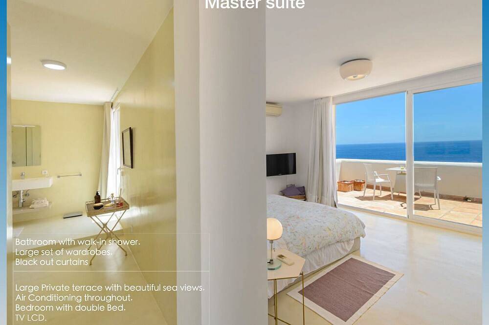 A Dream Over The Sea in Roca Llisa, Santa Eulària des Riu