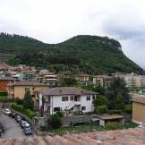 Appartement De Vacances pour 4 Personnes dans Garde, Montagnes autour du lac de Garde