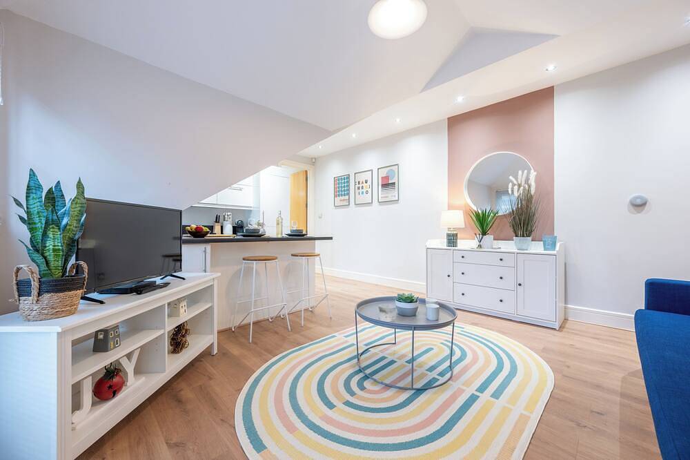 Entire apartment, 2-Bed Flat in Cardiff City Centre / Free Parking in Cardiff, Cardiff region