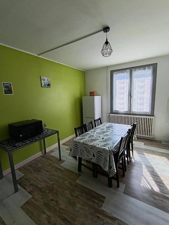 Appartement entier, Two-Bedroom Apartment in Orcival (Puy-de-Dôme), Parc naturel régional des Volcans d'Auvergne