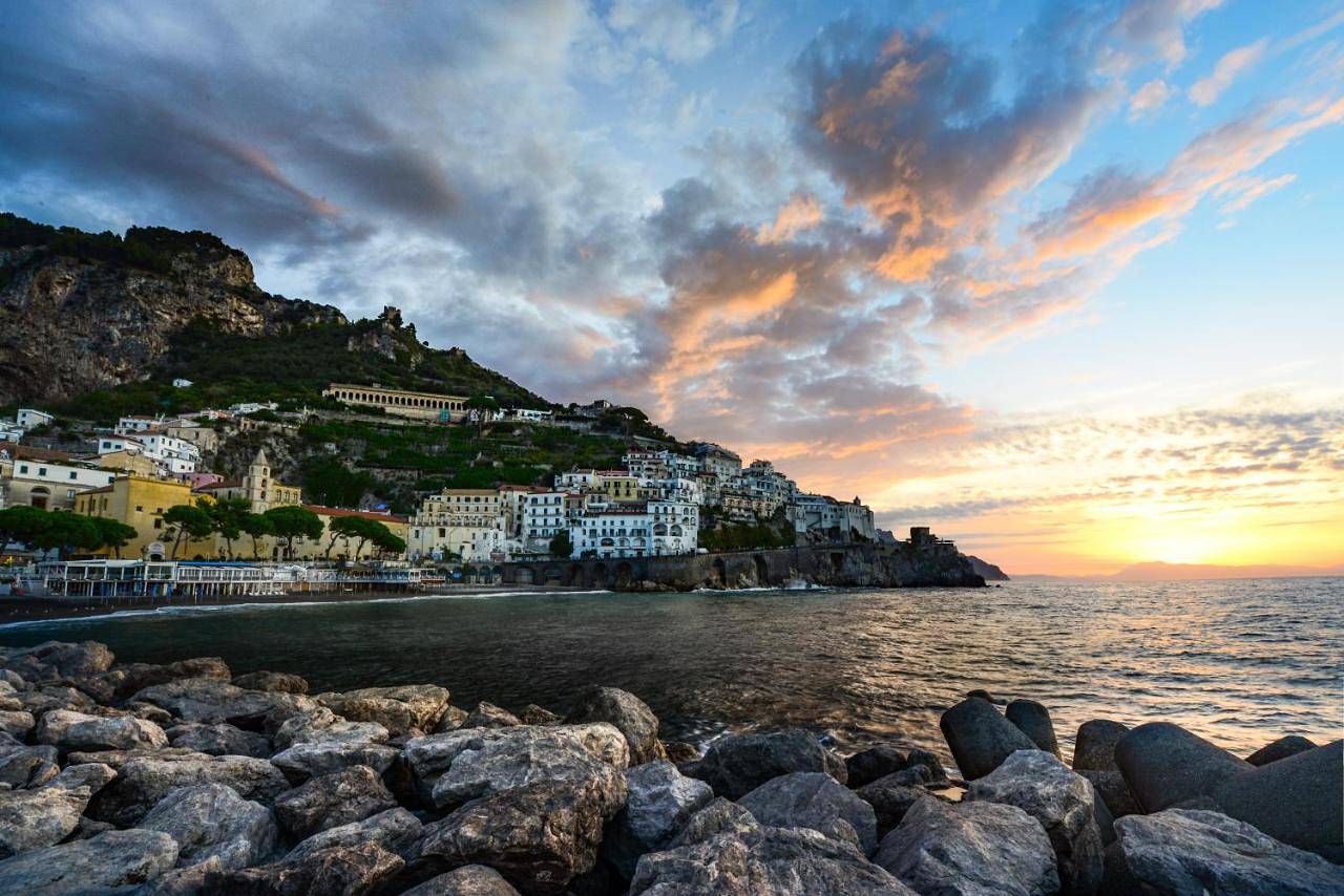 Palazzo Don Salvatore in Spiaggia libera Amalfi (Amalfi), Amalfi