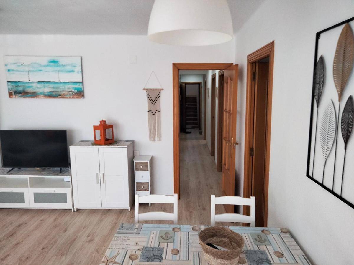 Ganze Wohnung, Three-Bedroom Apartment in Port de Sagunt, Sagunto