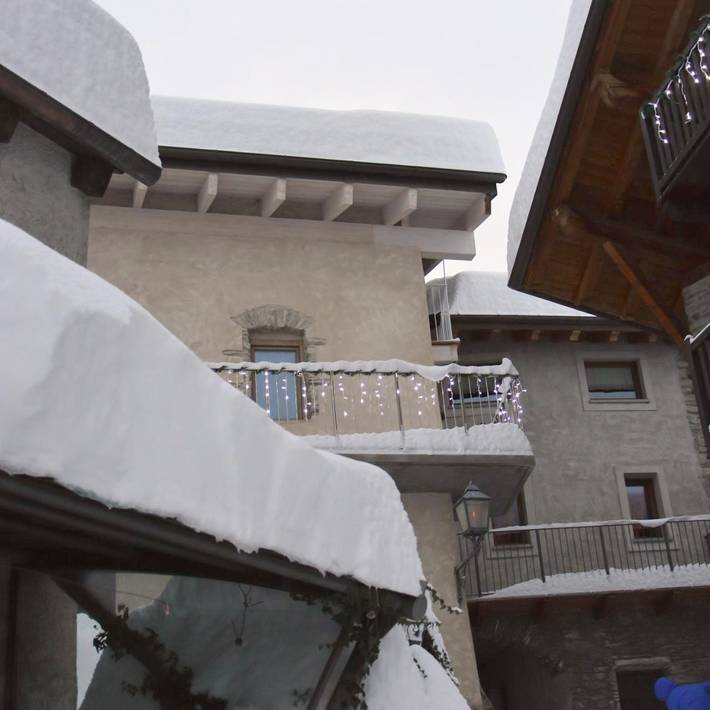 Location de vacances pour 3 personnes, avec terrasse et jacuzzi ainsi que sauna et piscine dans Charvensod - 4