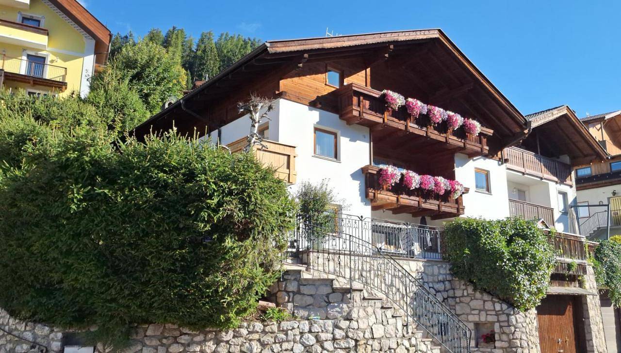 Entire apartment, Apartments Insam in Santa Cristina Gherdëina, Dolomiti Superski