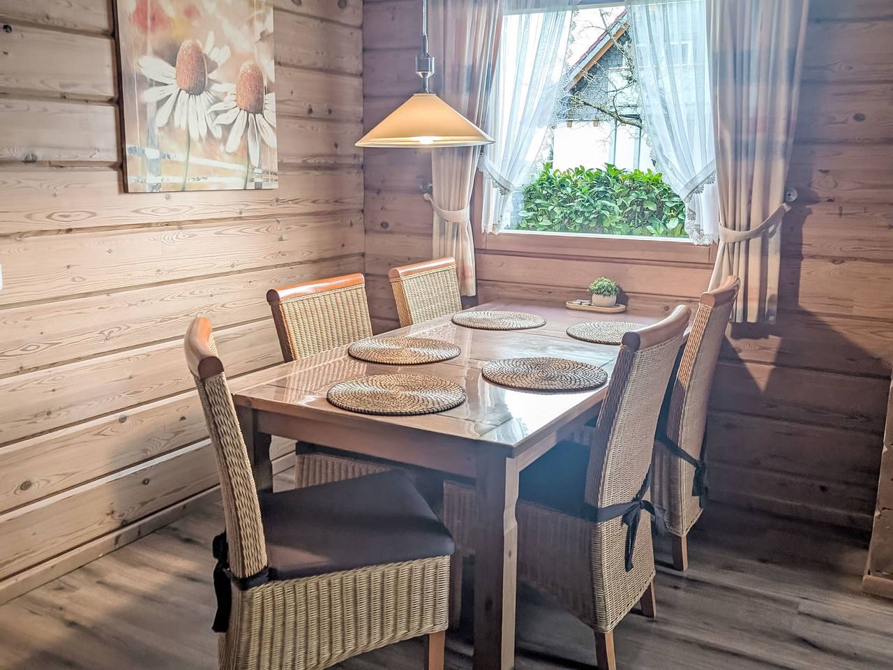 Ganze Wohnung, Gemütliches Blockhaus in Waldrandlage mit Sauna in Drübeck, Ilsenburg