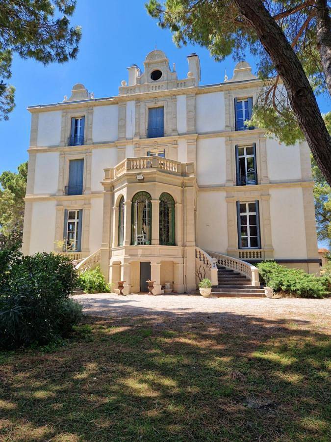 Maison d’hôte pour 8 personnes, avec piscine ainsi que vue et jardin à Béziers - 4